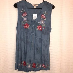 🌺Floral tank top🌺